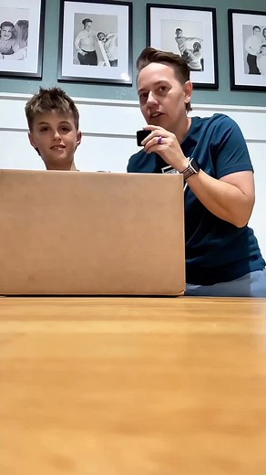 🎁 UNBOXING ALERT! Thanks World Rugby Shop! The event season prep just got a major upgrade thanks to the amazing team at World Rugby Shop! My son, Cole, helped me unbox some seriously sharp gear that is perfect for my upcoming broadcasting events starting in November. We are loving the quality of these pieces: • The cozy South Africa Shield Core Gilet (vest) - perfect for sideline coverage! • The super comfortable Stretch Tapered Pants and Tempo Vapodri Hoodie (Cole claimed that immediately, sor