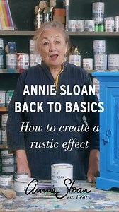 🎥 NEW YOUTUBE TUTORIAL! 🎥 This easy-to-follow tutorial takes you step-by-step through Annie’s signature two-colour distress method. This classic technique is one Annie returns to time and time again—it’s simple, versatile, and the results are always beautiful. Watch and learn from the YouTube link in our bio. 🎨 #AnnieSloanChalkPaint #ChalkPaint #ChippyPaint #YouTubeTutorial #RusticDecor | Annie Sloan