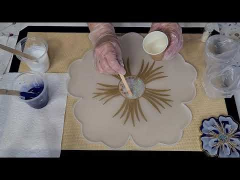 #1102 Beautiful Resin Flower Bowl With 3D Bloom Effect