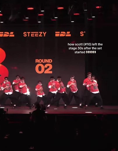 Scott Brotherhood left stage 30s into set — why he didn’t come back