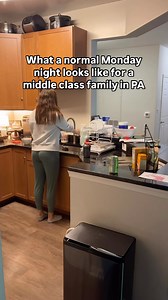 37K views · 819 reactions | Monday afternoon/night for a middle class family in PA. Cleaning, baking pumpkin bread, play date, and packing the boys stuff up so I can travel to NYC tomorrow! #dayinmylifevlog #momlife #sahmomlife #cleaninghacks | Sarah Bonds | Facebook