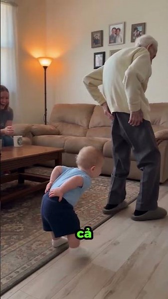 Cậu Bé Này Bắt Chước Ông Còn Giống Hơn Cả Chính Ông 😭