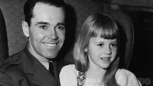 Jane Fonda says her dad, Henry, was a 'national monument' but not a good father