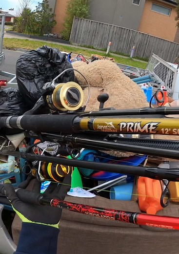 Australian Dumpster Diving Adventures: Unboxing Car ASMR and More!