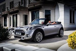 MINI Releases "Groundhog Day" Style Film Featuring 2017 MINI Convertible