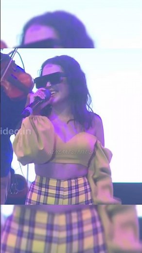 Kala chashma 😍🔥 #nehakakkar #nehakakkarlive #kalachashma #live #liveperformance #concert #trending