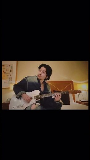 【King Gnu 常田大希】 新しいギターで『SPECIALZ』 ツアー初日