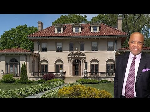 BERRY GORDY: Exclusive Look Inside Motown Legend BERRY GORDY'S Former Historic DETROIT Mansion
