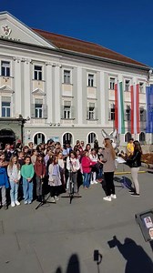 14K views · 298 reactions | Eröffnung Klagenfurter Ostermarkt 2025. Es singen Kinder der Musikvolksschule Kreuzbergl. | Mein Klagenfurt | Facebook