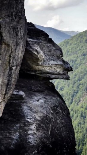Devil’s Head: The Stone Face of Chimney Rock!
