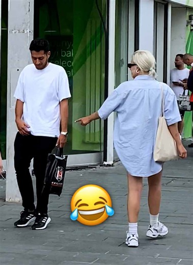 137K views · 1K reactions | Your Zipper Is Open Prank On Guys! 藍 | Who Cares? | Facebook