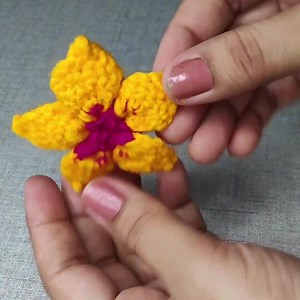 177K views · 1.1K reactions | Amazing Hand Embroidery flower design, 3d Hand Embroidery #floral #trending #flowers #handmade #design | Embroidery Skills ideas | Facebook