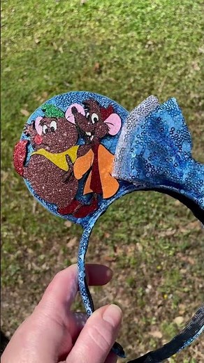 Cinderella with Jaq and Gus Gus. So cute! #minniemouseears #cinderella