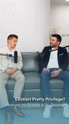 Existiert Pretty Privilege? 😱 Im heutigen Podcast geht es darum, ob attraktive Menschen es im Leben tatsächlich einfacher haben und ob schönes Aussehen im Alltag, im Job oder in der Gesellschaft Vorteile bringt 🧠💬 Findet ihr, schöne Menschen werden häufiger bevorzugt? Welche Erfahrungen habt ihr mit Pretty Privilege gemacht? Schreibt es uns in die Kommentare 👇 Vereinbare jetzt deinen Beratungstermin! 📅 👉 Online über: [https://www.doctolib.de/plastische-und-asthetische-chirurgie/duesseldorf