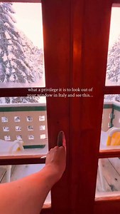 We found one of the best window views in Italy 😍 Hotel Lagos Di Braies has some of the BEST views, no matter the season. Although, there is something so cozy about waking up to freshly fallen snow on some of the most famous mountains in the region and drinking coffee with this view 😍 | theglobewanderers