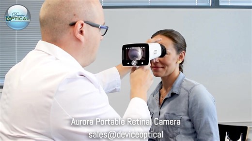 AURORA - Camara Retinal Portable NO Midriatica Aurora es fabricada por Optomed, un referente en portables para las principales marcas del mercado oftalmologico Estan disponibles dos versions OPTOMED Aurora FULL Seat Incluye Unidad Aurora Camera con WLAN, Retinal Module, Eye Anterior Module, 2 x Battery, cleaning cloth, 2 x eye cup, Dual Charger, USB cable, sales case OPTOMED Aurora Retinal Set Incluye Unidad Aurora Camara con WLAN, Retinal Module, 2 x battery, cleaning cloth, 2 x eye cup, Dual C