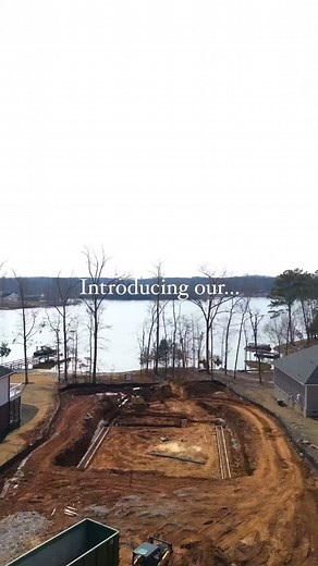 We are so excited to announce our Waters Edge project! Putting another Gallup Design Build sign on site is such a great feeling to know we’re being trusted yet again to turn a dream into a home. 🏡 Stick around because we’re pouring walls soon! • • • #turningdreamsintohomes #design #build #gallupdesignbuild #custombuilder #customhomes #custombuilt #chapinsc #lexingtonsc #columbiasc #lakemurraysc #luxuryhomes #luxurybuilder #schomes | Gallup Design Build