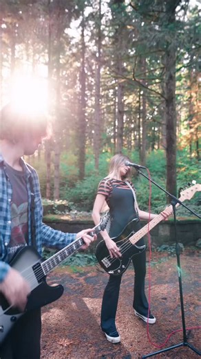 Your angsty according to your algorithm and we got the song ✨ #emo #alt #poppunk #rock | All in ur head