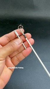111K views · 540 reactions | No More Tangles! Easy DIY Anti-Tangle Fishing Setup #fishing #tutorial #DIYFishingRig #FishingHacks #FishingDIY #DIYFishingGear #FishingTips #AnglerDIY #DIYFishingTools #FishingSetup #FishermanLife #FishingCraft #DIYLures #HomemadeFishing #FishingProjects #DIYAngler #FishingMods #FishingGearHack #CreativeFishing #FishingWorkshop #FishingInnovation #FishingIndonesia | Kang Muhidin Fishing | Facebook