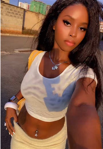 Can I get your number?🤭😂#fypシ゚ #shesmileatme #canigetyournumber