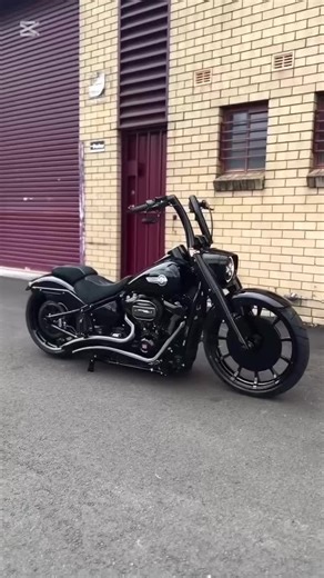 Custom Harley Davidson Fatboy: A Weekend Dream Ride