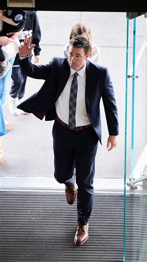 The building is buzzin'! #RaiderNation | Las Vegas Raiders