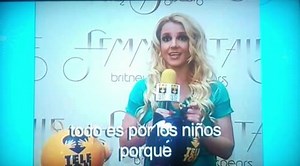 Angry Britney Spears Teleton Mexico 2011