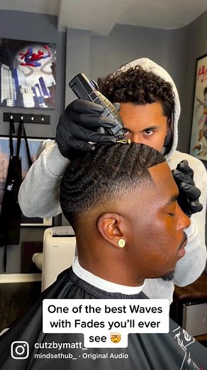 One of the best waves with fade transformations i ever done 🌊 let me know what yall think #satisfy #transition #barbervideos #challenge #viral #fyp #bestbarbers #fadehaircut #rateme #getmeontheforyoupage #haircut #faceroutine #skincare #satisfyingvideo #transformationchallenge #skit #barbershop #ScreamItOut #youtube #waves