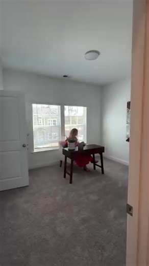 This beautiful townhome is available now located in Mount Pleasant SC! Options for 3 bed 2.5 bath or 2 bed 2.5 bath! Only 4 end units left! Comment INFO and i’ll message you more info so we can secure you a deal now! • • • #charleston #charlestonhomes #movingtocharleston #charlestonnewbuild | Charleston Living Team | Facebook