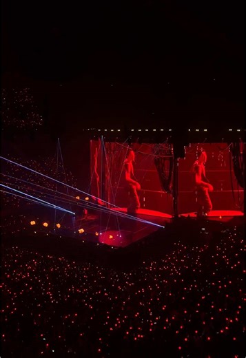 mic drop was released in 2017. i never thought i would still be able to hear mic drop live (kahit 1/7 lang) 😭❤️‍🔥 this song the bts fan chant = i lost it 😭💜 #hope_on_the_stage_tour_manila #hope_on_the_stage_tour #hopeonthestagemanila #hopeonthestageinmanila #hotsmanila #btsmicdrop #micdropbts