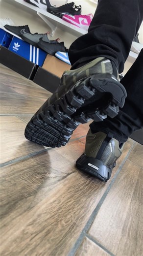 Reebok: Encuentra los Mejores Tenis Aquí