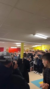 This is absolutely class! Greystones school, Temple Carrig welcome back Siofra Lawless the day after she became Junior World Boxing Champion 🥺🇮🇪 Goosebumps 👏🏼 #Irish #Ireland | Her Sport