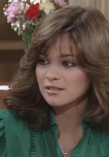 One Day at a Time S08:E05 - A Perfect Wedding (Pt. 2)