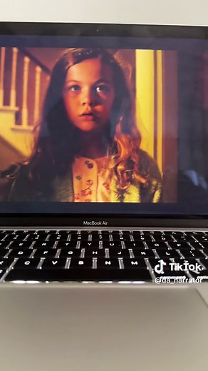 Mama Horror Film Review