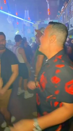 Having fun in Hunter’s - Wilton Manors / Fort Lauderdale 🤩🤩🤩 | Rene Olivera