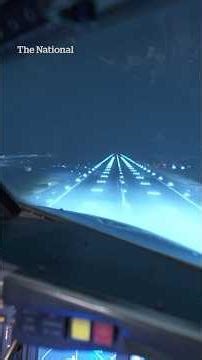 What it's like landing LaGuardia at night