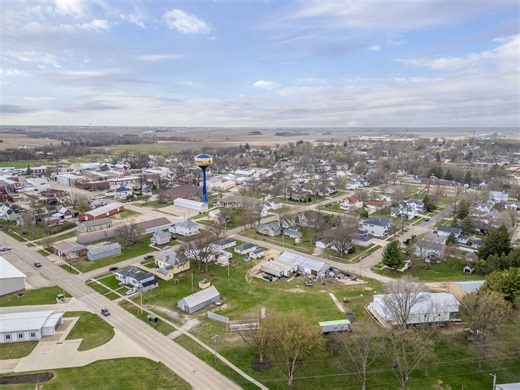106 W 5th Street, Sumner, IA | Cicada Media Inc