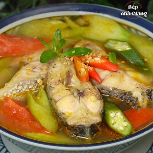 112K views · 902 reactions | Canh cá lóc cực thơm ngon, cá không bị tanh, không bị nát, cách làm đơn giản #monngon #monngonmoingay #bepnhagiang #canhcaloc © Bản quyền của video này thuộc về Origin Media SJC © The copyright of this video belongs to Origin Media | Bếp Nhà Giang | Facebook