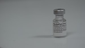 Study to look into allergic reactions to Pfizer, Moderna COVID-19 vaccines