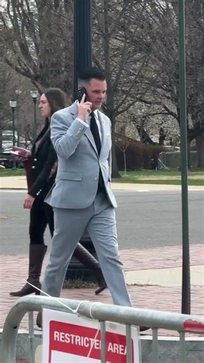 House Republicans file into extravagant NRCC dinner as Americans struggle to pay for the basics