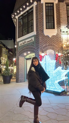 Tanvi on Instagram: "Dil jo tumara hai . . . . (Bollywood song, punjabi song, hindi, deai, makeup, bollywood mpvie, viral, algorithm, reel, instagram)"