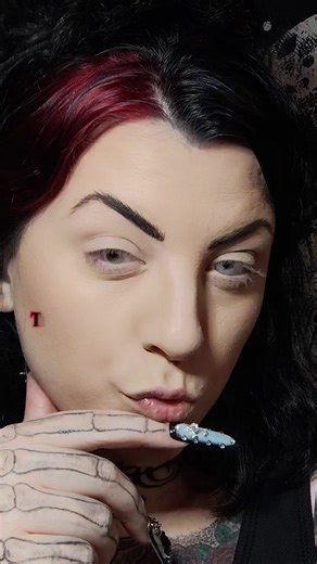 2000s Iconic Makeup Tutorial for Beginners