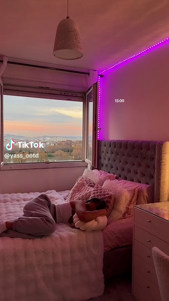 Girl's Daily Routine and Comfortable Bed Experience | Sleeping After School