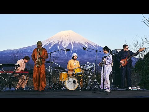 Yussef Dayes In Japan (Film) 富士山