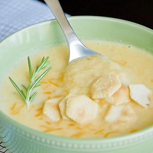 448K views · 4.4K reactions | Your slow cooker will thank you when you make this Cauliflower Chowder! LIKE Cooking Panda for more delicious videos!!! | Cooking Panda | Facebook