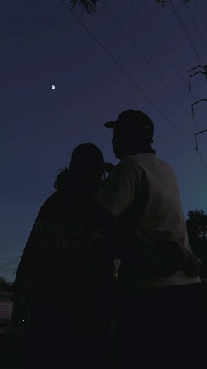 Poemas a la Luna: Reflexiones Poéticas y Amores