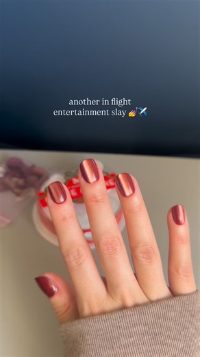 Olive & June on Instagram: "Thanksgiving nails done i! 10 minutes! ✅ Instant Mani Press-Ons Plum Velvet"