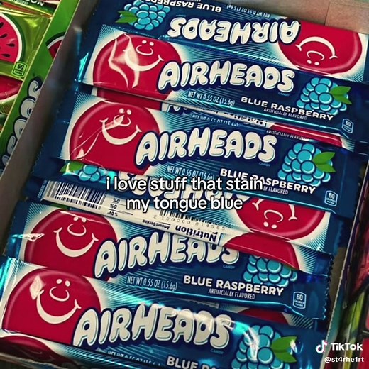 I LOVE THAT STUFF THAT STAIN MY TONGUE BLUEE😍 #bluesnacks #viral #fyp #character #abcxyz