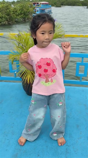 Kids dancing style so amazing #cutepicture #dance #babydancevideo #funny