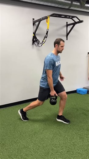 Here are 4 loading options for split squats and what they will help you work on: Contralateral- This will help guide our hips into an internal rotation position, allowing you to get more length through your glutes. This is a good warm up option or if you want to “feel” hip internal rotation. Ipsilateral- This will guide your hips into an external rotation position, which lengthens your adductors. This is a great way to “feel” your adductors. Front Load- This position helps the chest stay tall an